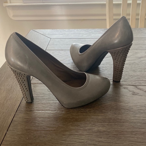 ROSEGOLD Grey Studded heel almond toe shoes | 38 1/2 / 8 1/2 - Picture 2 of 12